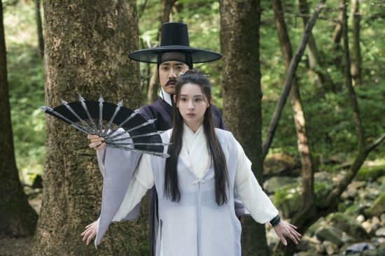 '블랙팬서' 주말 극장가 독식…韓영화 설 특수 못 누려 