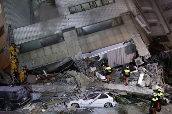 [포토]대만 화롄서 규모 6.4 지진…최소 2명 사망, 144명 부상