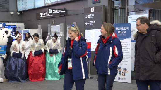 [리얼타임 평창] 평창 개막식 앞두고 모여드는 각국 올림픽 관광객들(영상)