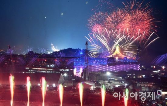 9일 강원도 평창 올림픽스타디움에서 2018 평창 동계올림픽 개막식이 열리고 있다. /평창=김현민 기자 kimhyun81@