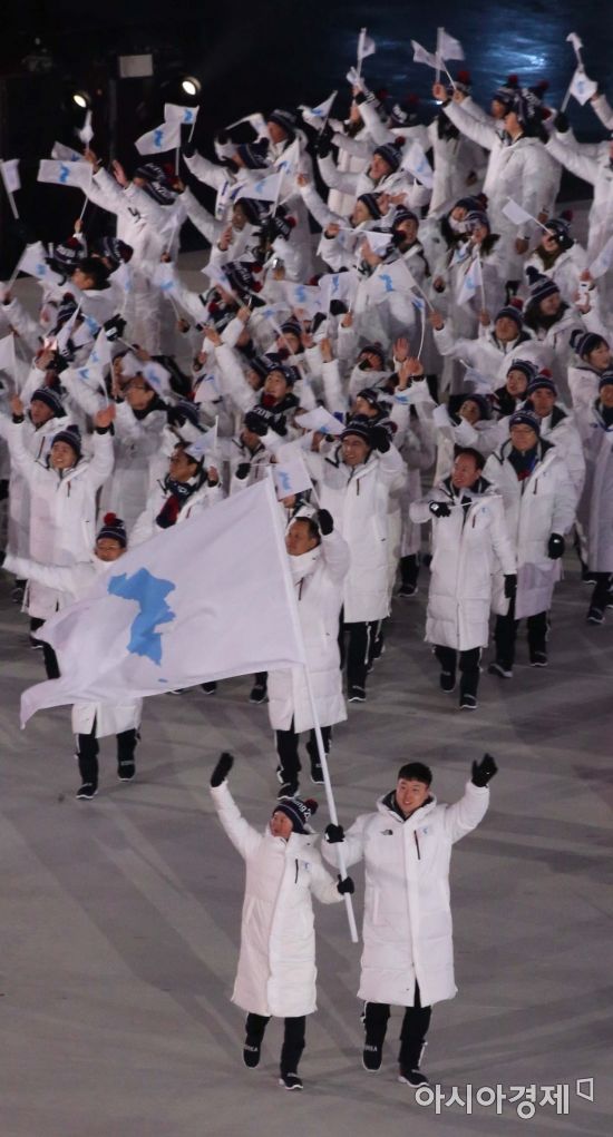 9일 오후 강원도 평창 올림픽스타디움에서 열린 2018 평창동계올림픽 개막식이 성대하게 펼쳐지고 있다. 2018.2.9