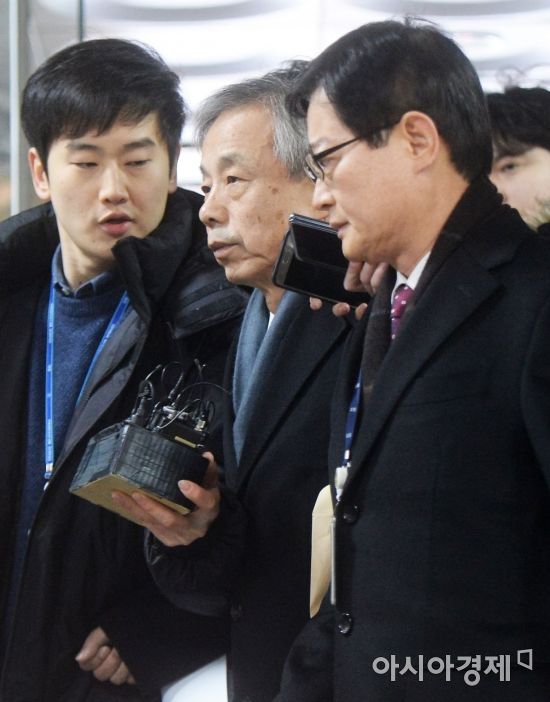 법원, 'DJ 뒷조사' 이현동 전 국세청장에 구속영장 "주요혐의 소명" 