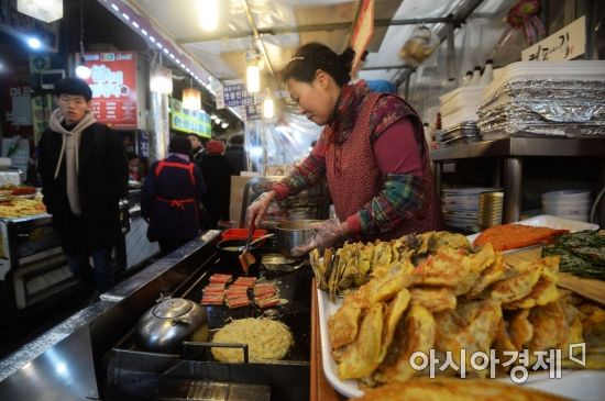 [포토]활기 띠는 전통시장