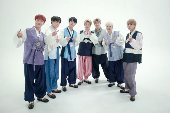 방탄소년단, 아이돌 최초 ‘한국대중음악상’ 올해의 음악인상 수상…네티즌 “자랑스럽다”