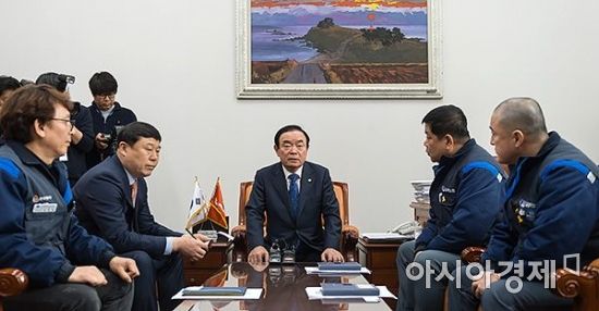 [포토] 장병완 산자위원장, GM노조 간담회