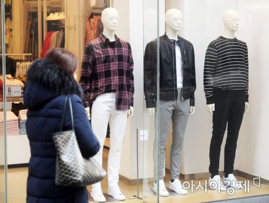 [포토]쇼윈도에 찾아온 봄