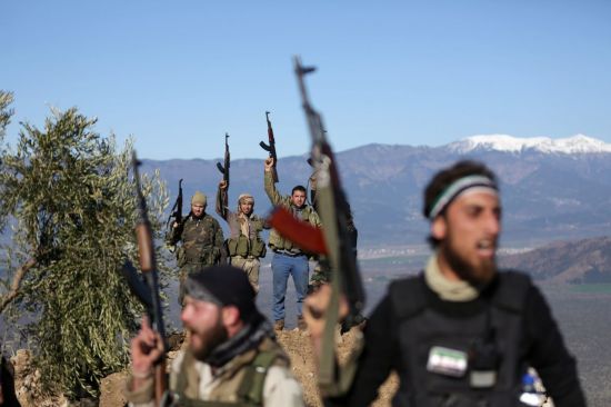 터키-쿠르드族 전투에 이제 시리아軍도 가세하나