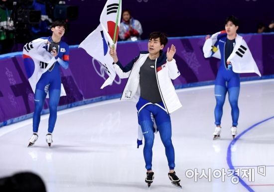 [포토] 남자 팀추월, '2회 연속 은메달'