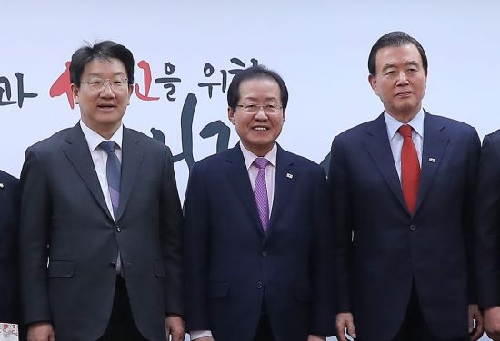 한국당, '지방선거' 공천관리위원장에 홍문표