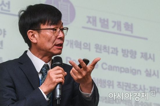 김상조 "최저임금 상승→소득주도 성장 이어지려면…고용 유지돼야"