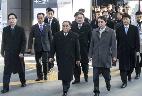 김영철 등 北대표단, 평창 도착…폐회식 참석