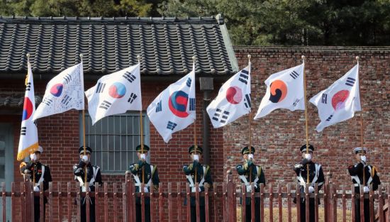 한국당 "정부에 맞서 자유대한민국 수호"…3·1절 다짐