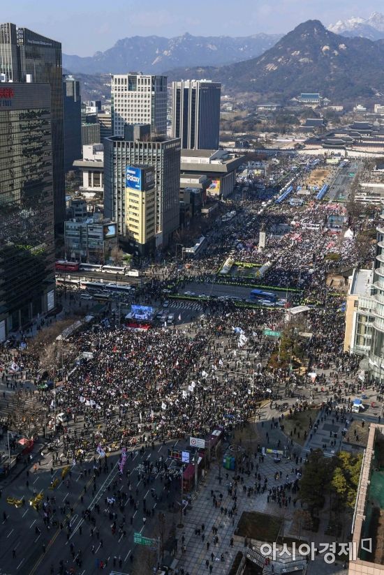 [포토] 보수단체 탄핵 무효 집회