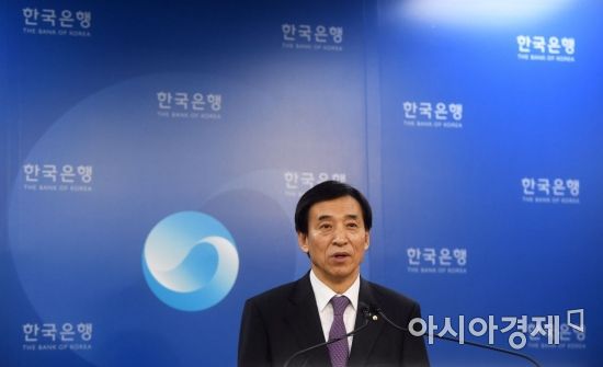 [포토]이주열 한국은행 총재 '청문회 준비 잘하겠습니다'