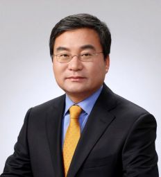 이상직 중소벤처기업진흥공단 이사장