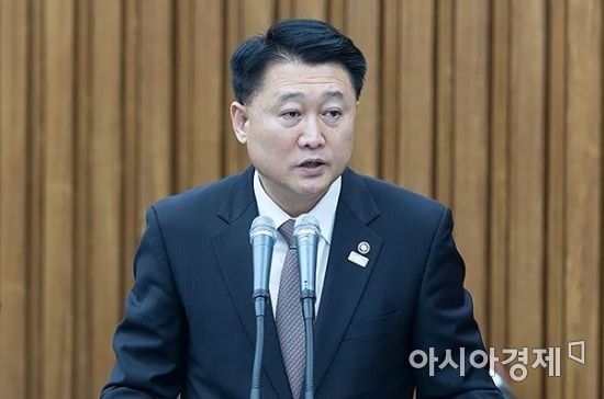 이철성 경찰청장, "특검 전까지 '드루킹' 꾸준히 수사…송인배 접촉 몰랐다"