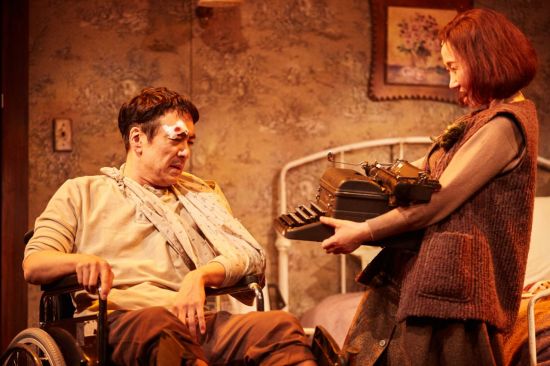 배우 김승우 "영화와 다른 희열, 이 맛 보러 왔어요"