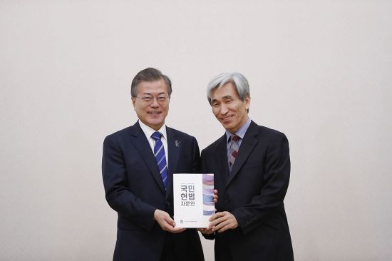 정해구 "개헌은 시대적 과제"…국회 압박·국민 관심 촉구