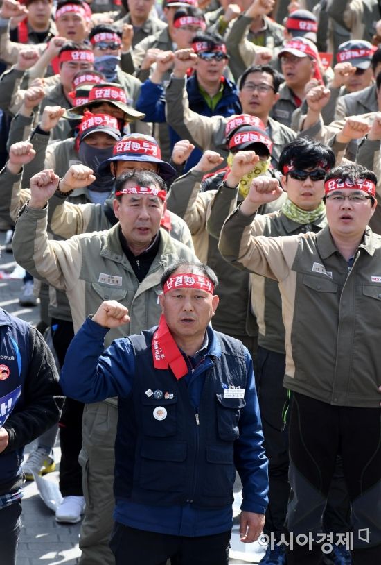 [포토] 상경 투쟁하는 조선산업 노동자들