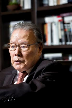 이어령 교수 암 투병 고백 "암과 친구로 지내고 있어"