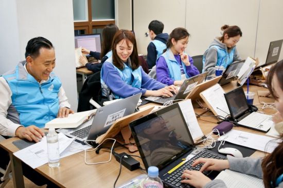 '시각장애인' 교육문화지원…'코웨이 트러스트' 봉사활동