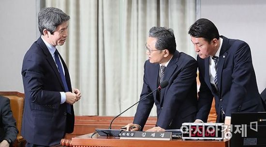 [포토] 국회 헌정특위 전체회의