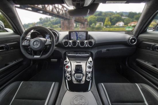 메르세데스-벤츠 코리아, 2018년형 메르세데스-AMG GT와 GT S 국내 공식 출시