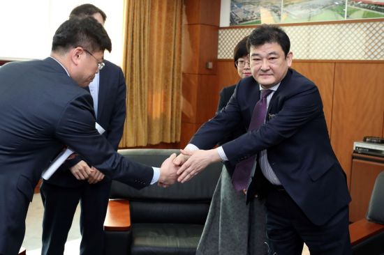 금호타이어 운명의 일주일, 노조는 2차 총파업으로 어깃장