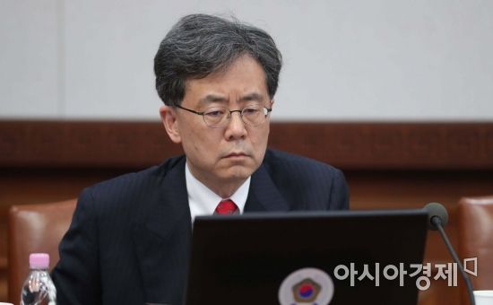 [포토]국무회의 참석한 김현종 통상교섭본부장