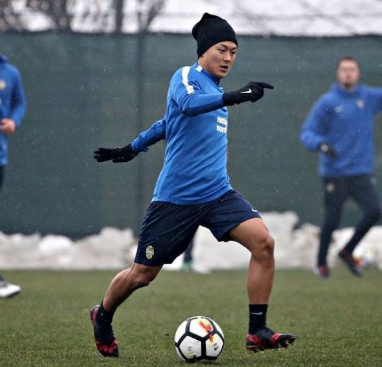 '데뷔골' 이승우, 연봉 언급한 과거 인터뷰 재조명…"또래보다 많은 돈 벌지만 큰 의미 없어"