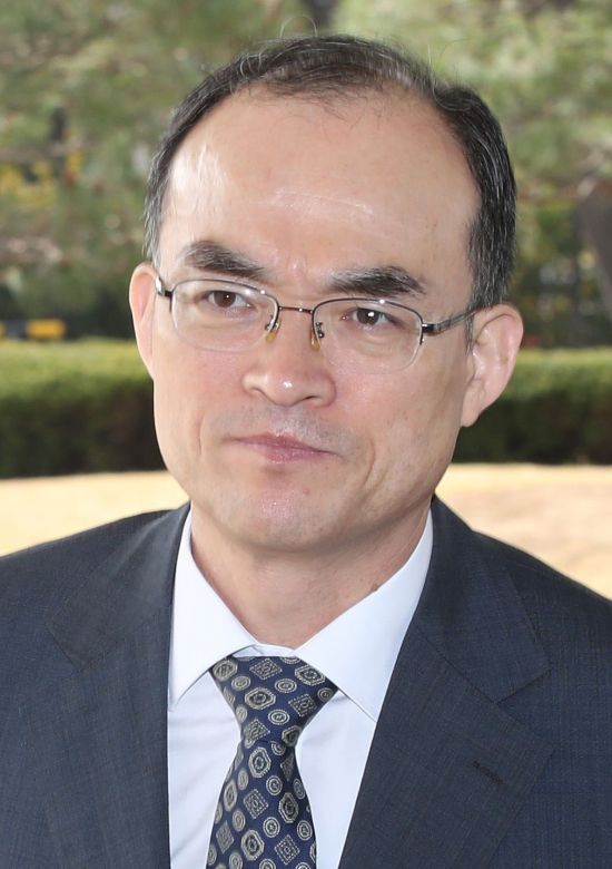  靑, “일주일 시간 주겠다”...‘수사권 조정’ 관련 檢에 최후통첩