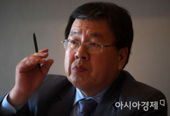 한국당, 전원책 후임에 오정근 교수 선임 