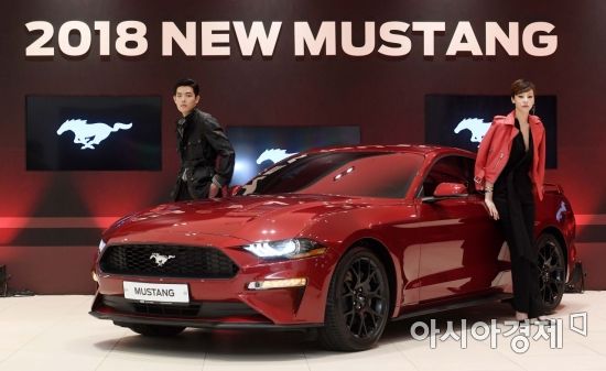 [포토] 2018 뉴 머스탱, '새롭게 변신한 야생마'