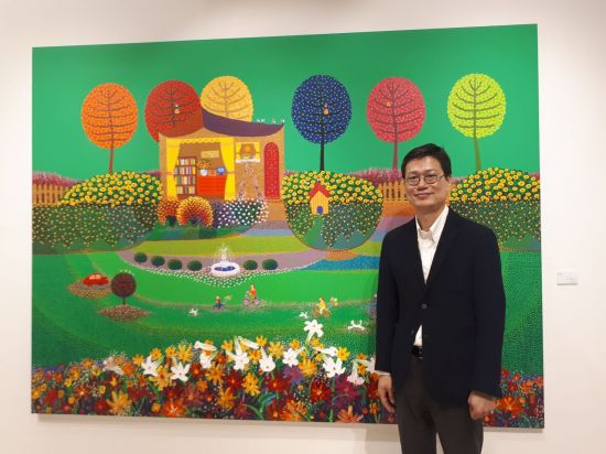 화려한 색으로 그려낸 가족의 행복…김덕기 작가 개인전