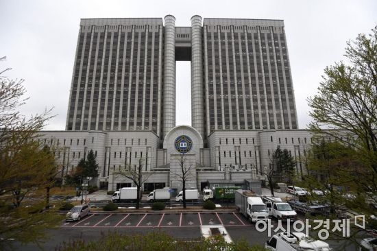 [포토]박근혜 전 대통령 '국정농단' 사건 1심 선고 앞둔 법원