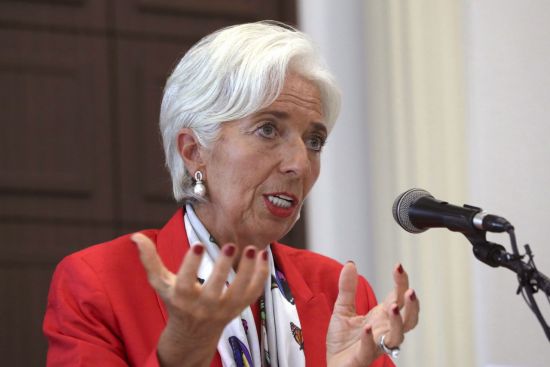 IMF 총재 "전 세계 부채 감당할 수준으로 감축해야" 경고음