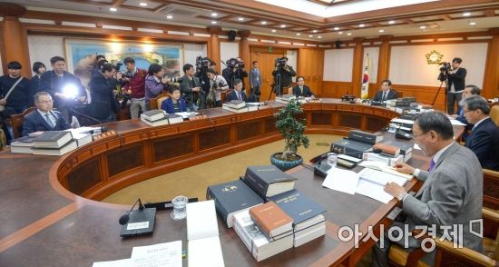 [포토] 중앙선관위 전체회의, 김기식 금감원장 관련 의혹 논의