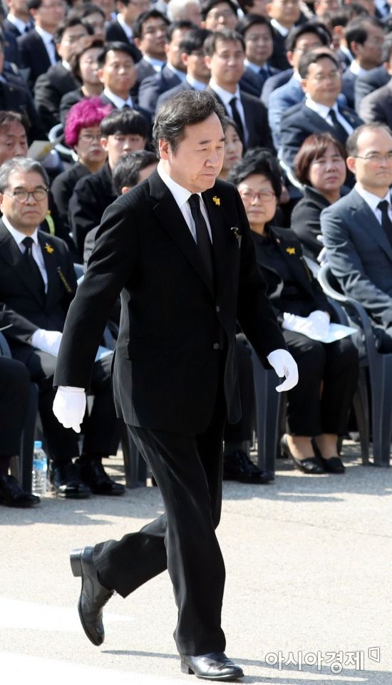 [포토] 세월호 추도식 참석한 이낙연