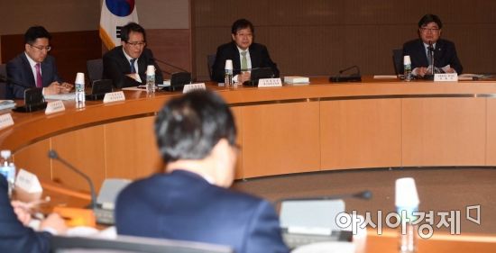 [포토]김용진 기재부 차관 주재로 열린 범정부 추경 대응 TF 2차 회의