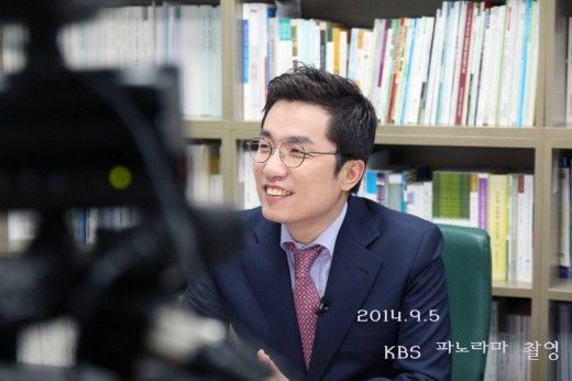 ‘김경란과 이혼’ 김상민 전 의원 “정치계 떠나 의약 공부 시작”