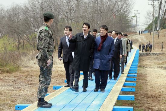 文대통령과 김정은이 함께 산책할 '도보 다리'는?
