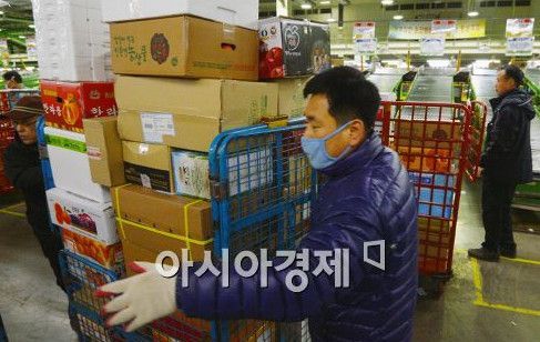 방판원 등 특고 27만명·모든 1인 자영업자 산재 보험 혜택받는다