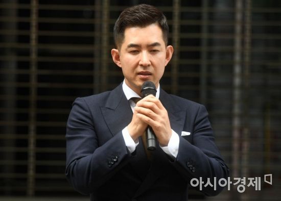 사무장 출신 박창진 "이학재, 공항 운영 기본적 이해 결여돼…일반인 같은 출입국 경험 없어서였나"