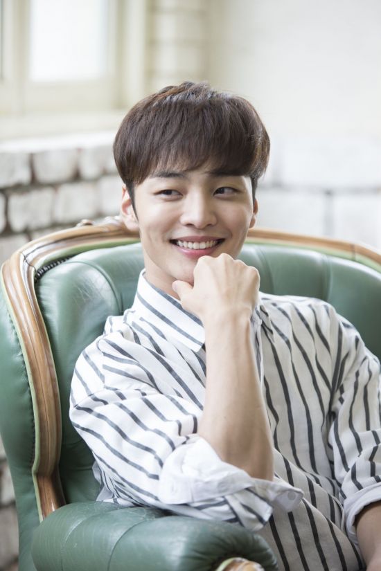 [라임라이트]"딱 맞는 레슬링복, 도망가고 싶었죠"