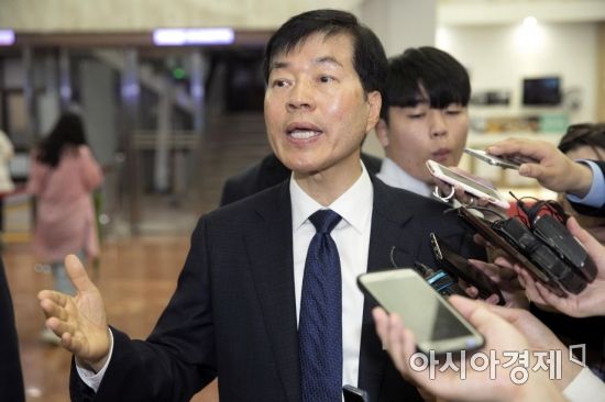 [포토] 입장 밝히는 김태한 삼성바이오로직스 사장