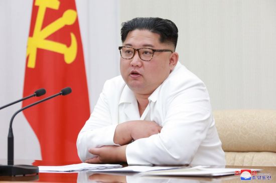 북한은 김정은 노동당 위원장이 주재한 가운데 당 중앙군사위원회 제7기 1차 확대회의가 열렸다고 18일 조선중앙통신이 보도했다. [이미지출처=연합뉴스]