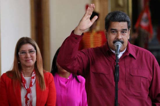 마두로 대통령 베네수엘라 재선 유력…美 "엉터리, 석유제재도 검토"