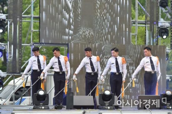 조선대학교 제16회 장미축제 화려한 ‘팡파레’