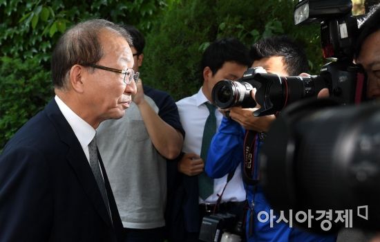 [포토] 양승태 전 대법원장, '재판거래 강력 부인'