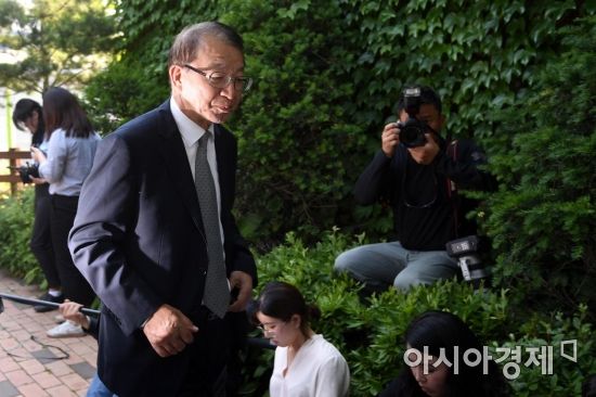 검찰 '강제징용 재판개입' 외교부 압수수색…법원행정처는 '기각'